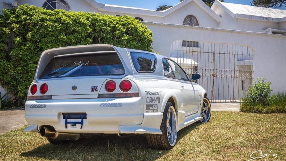 Nissan-GT-R-R33-Speedwagon