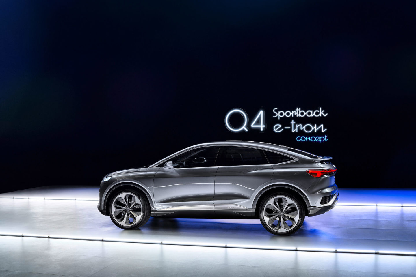 Audi Q4 Sportback e-tron concept