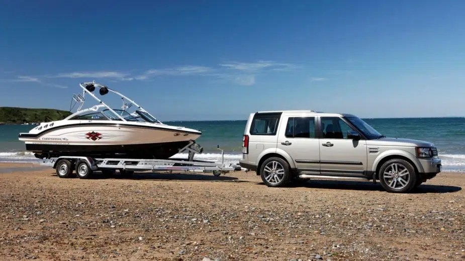 LR Discovery reboque