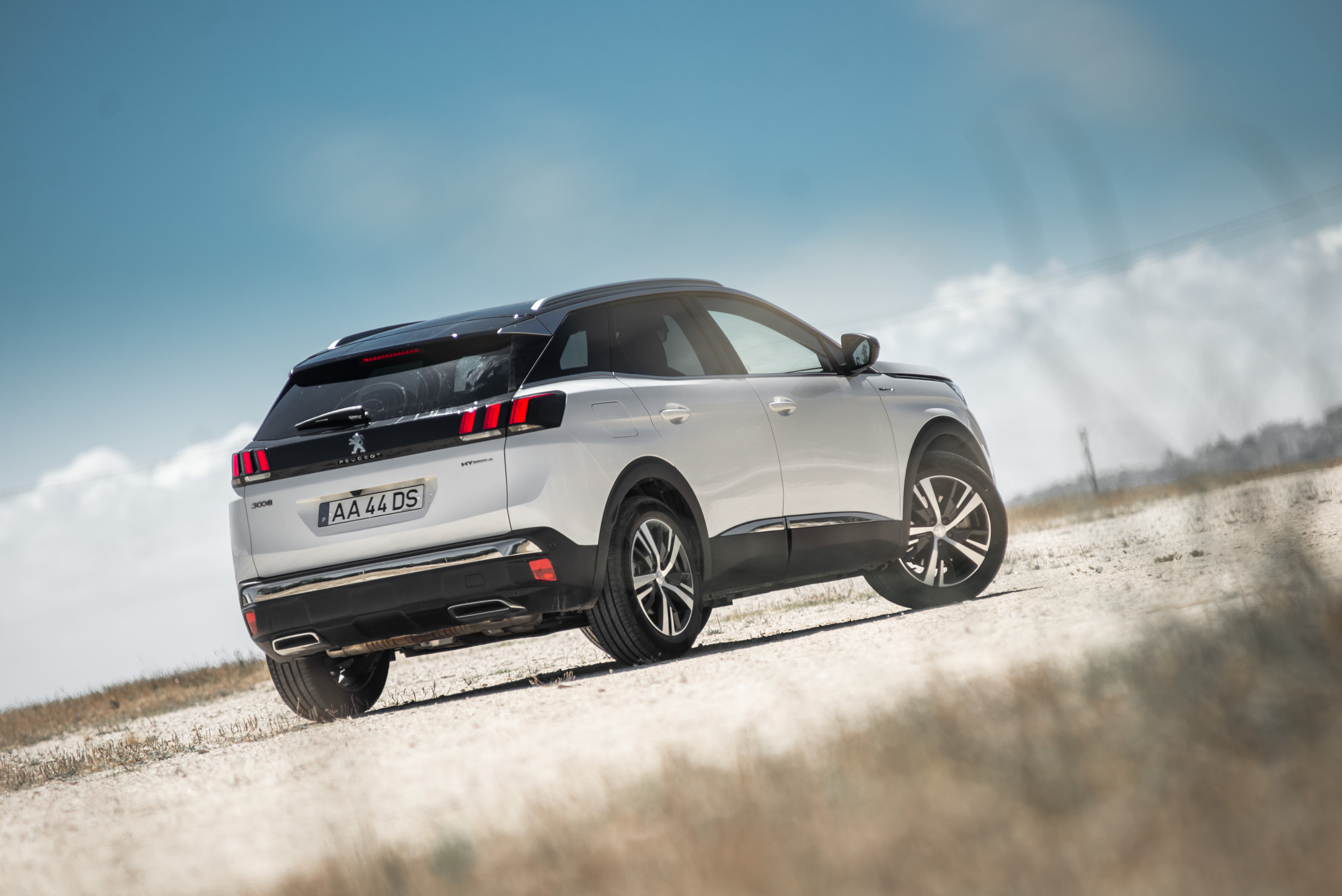 Peugeot 3008 hybrid4
