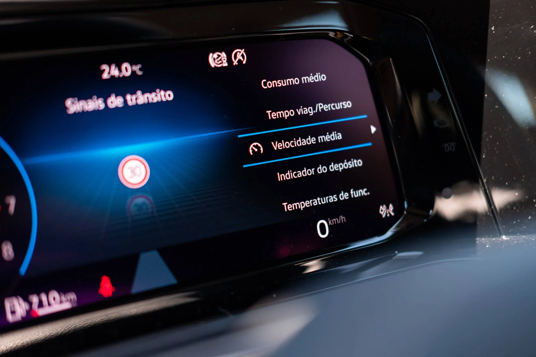 Volkswagen Golf eTSI
