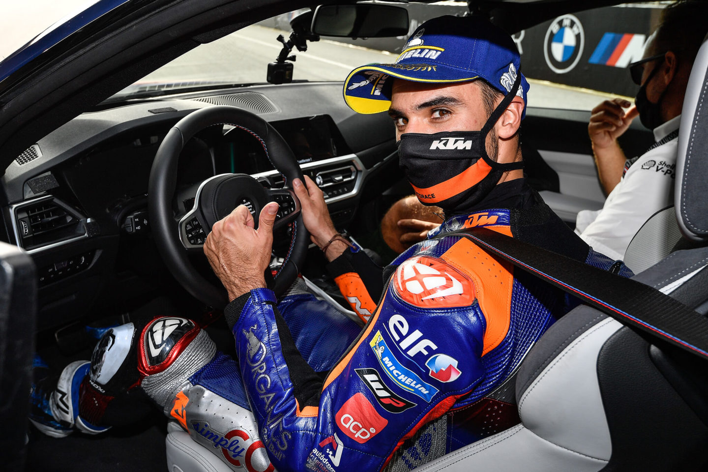 Miguel Oliveira e BMW M4 Coupé