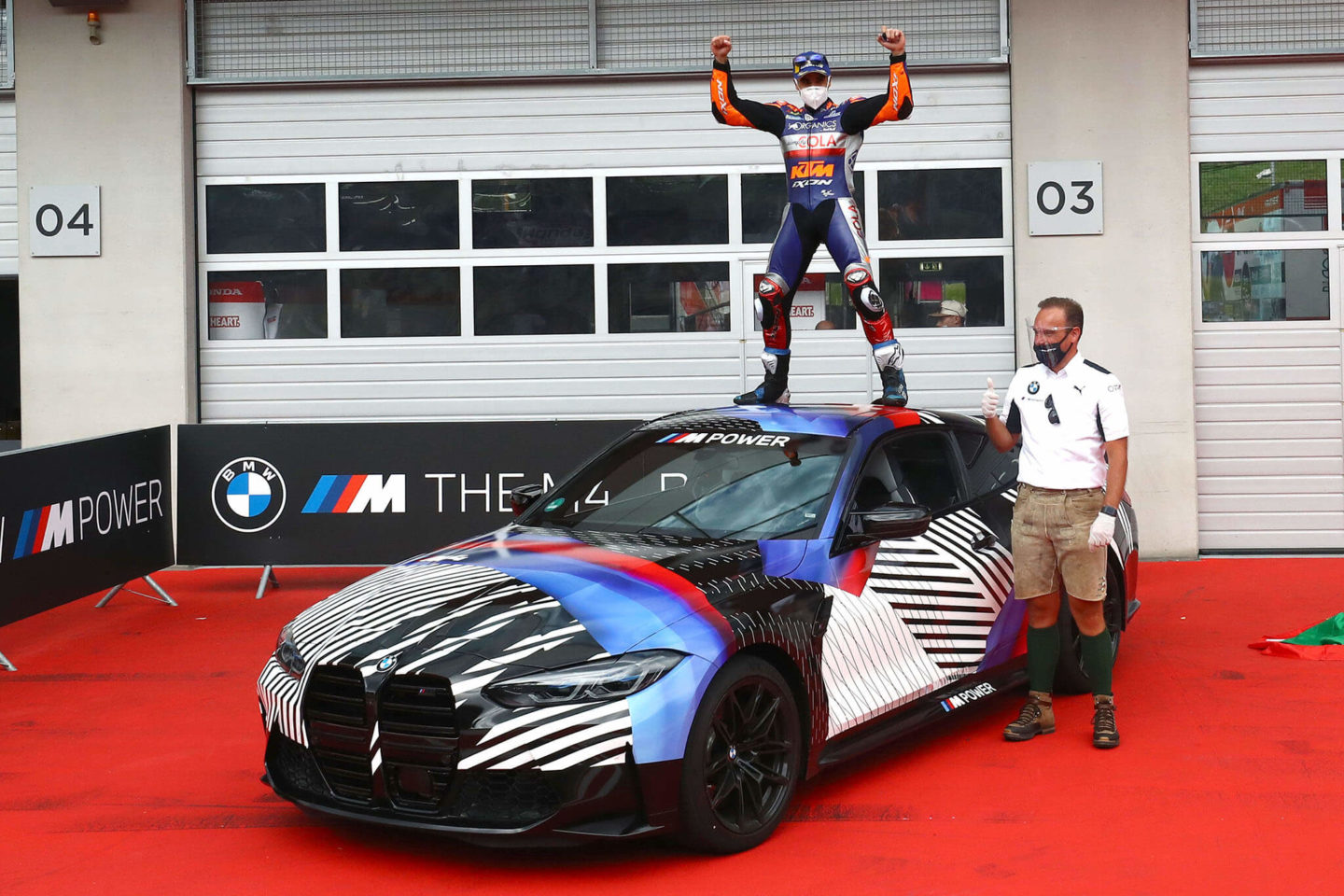 Miguel Oliveira e BMW M4 Coupé