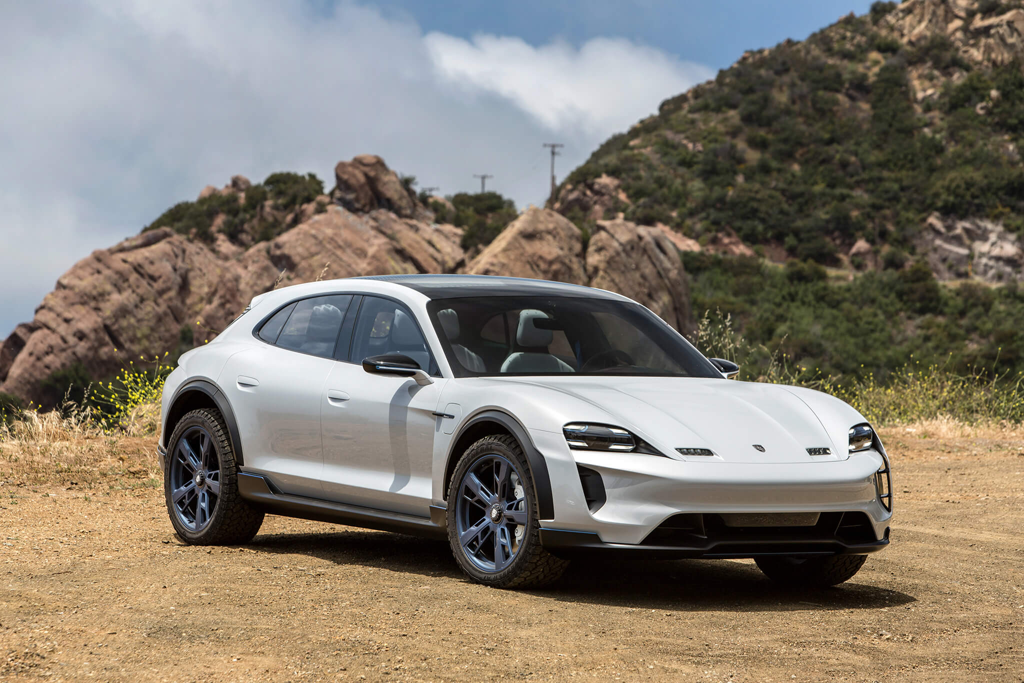 Porsche Mission E Cross Turismo