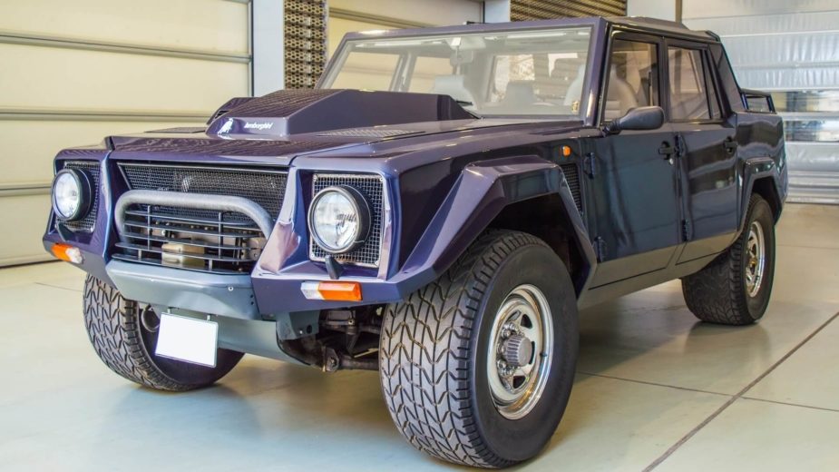 Lamborghini LM002