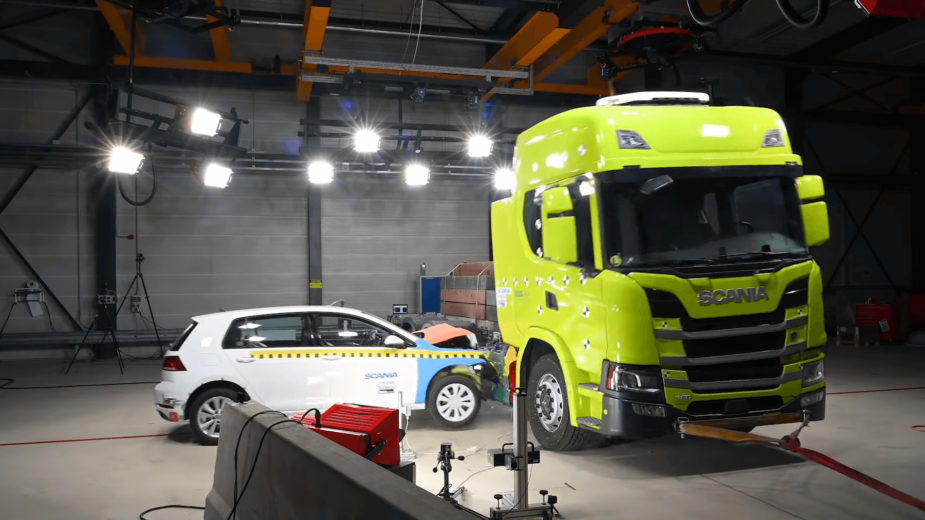 Scania crash-test