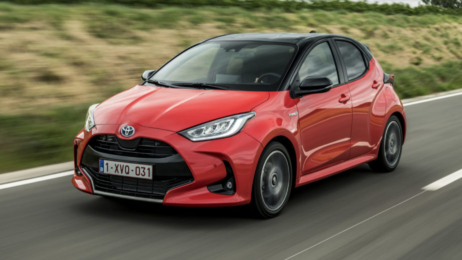 Novo Toyota Yaris frente