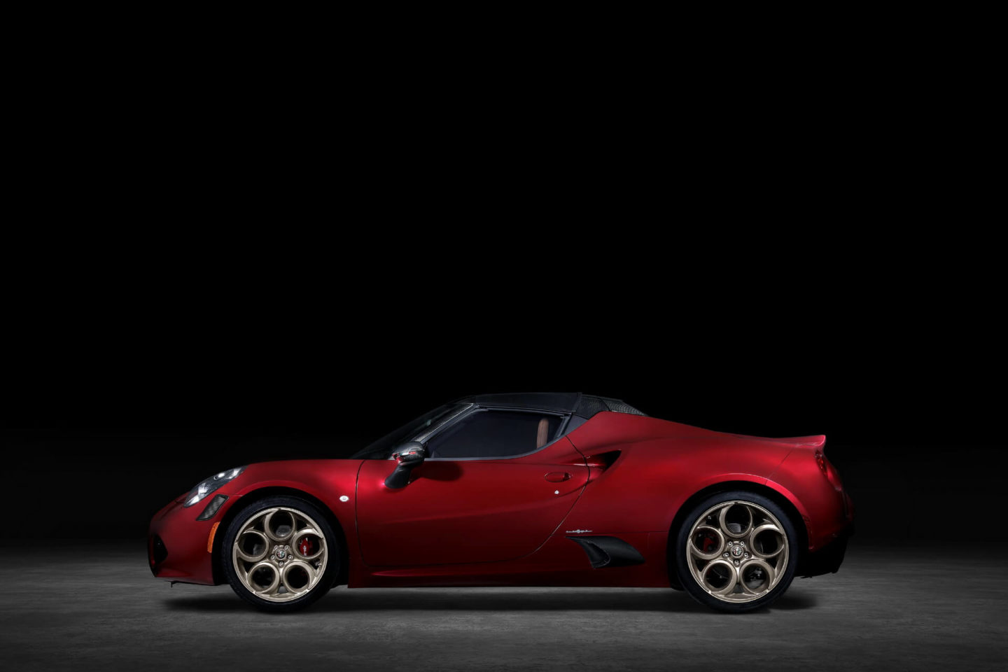 Alfa Romeo 4C Spider 33 Stradale Tributo