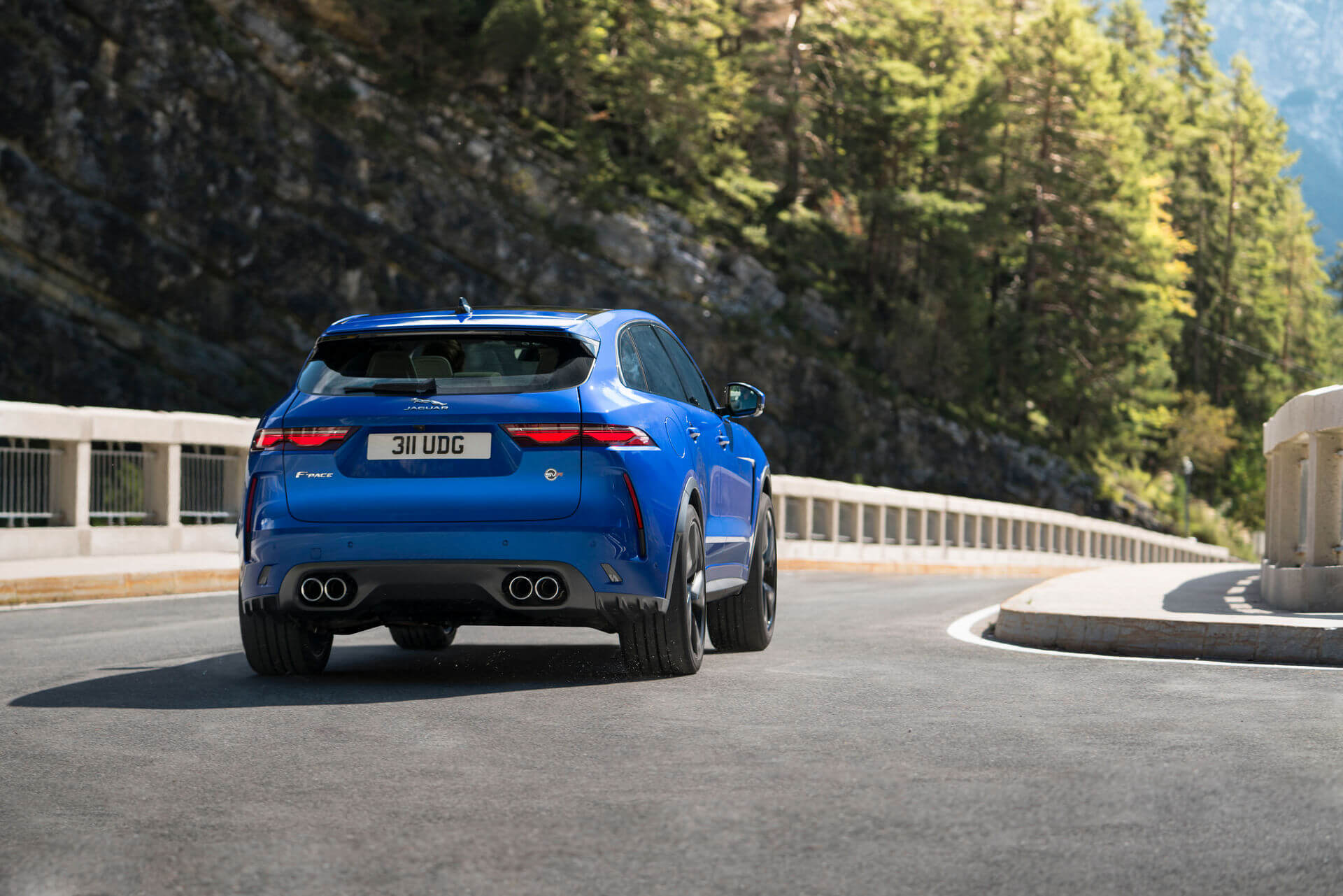 Jaguar F-Pace SVR