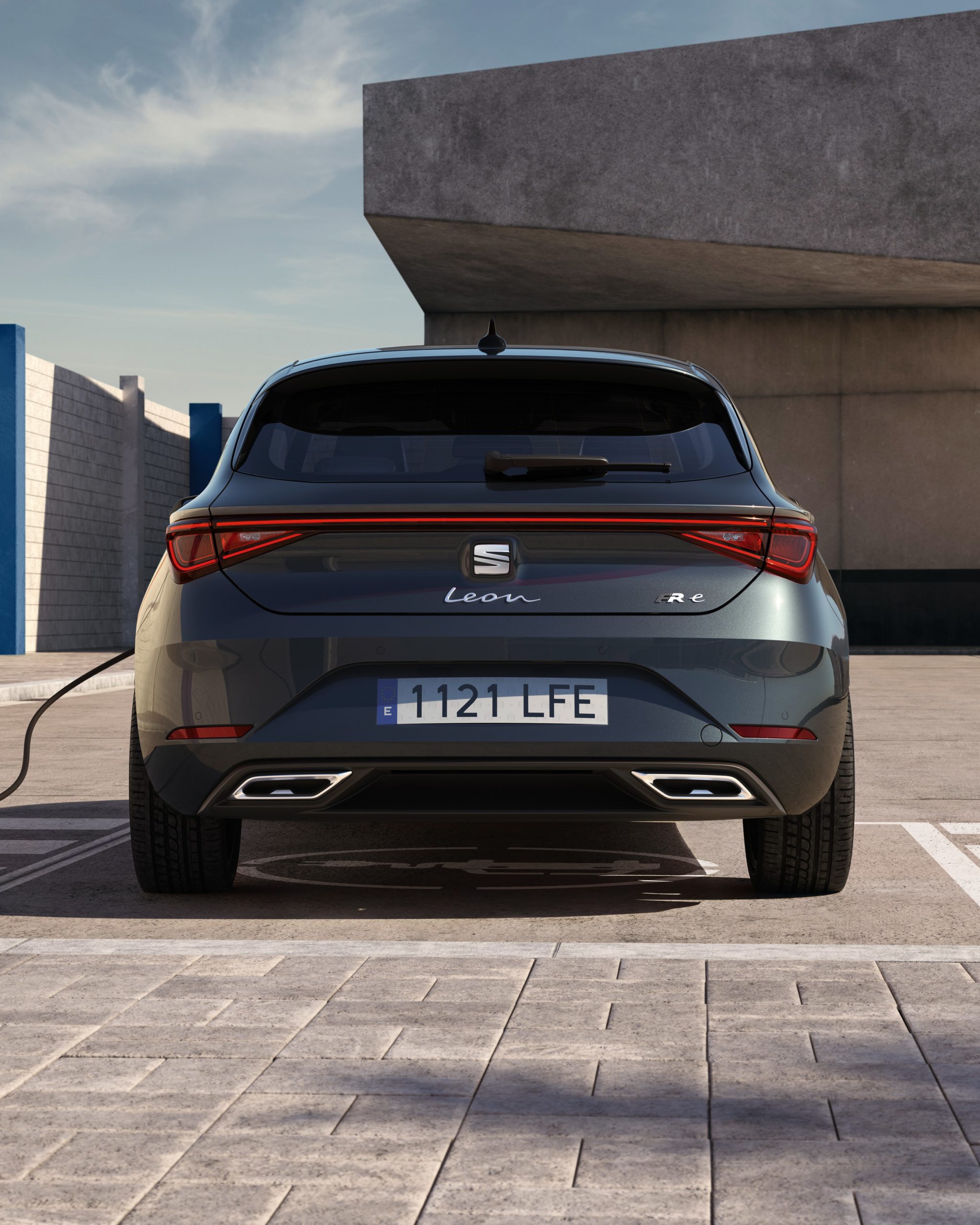 SEAT Leon e-Hybrid TRASEIRA