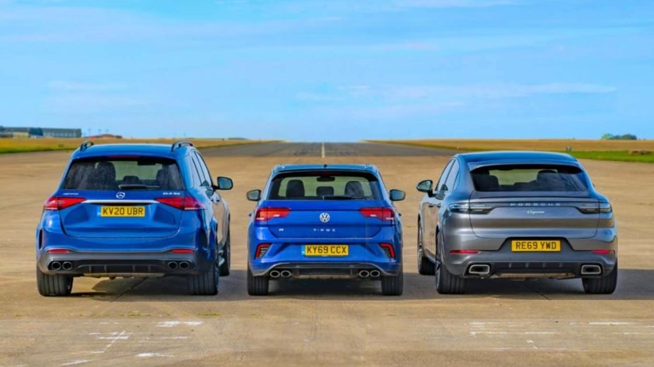 Volkswagen T-ROC R vs MErcedes-AMG GLE 53 vs Porsche Cayenne Coupe E-Hybrid