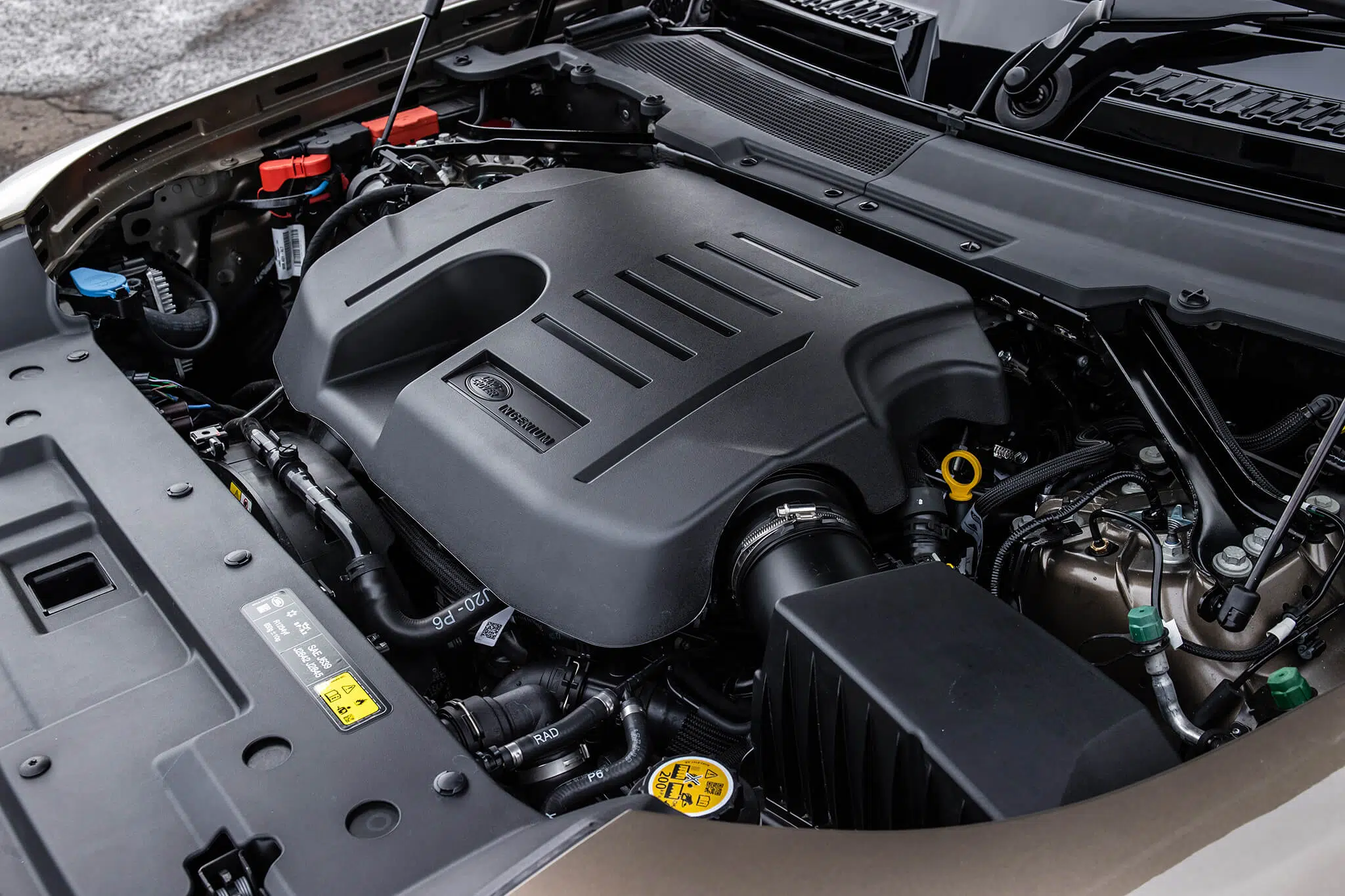 Motor 3.0, 6 cilindros, 400 cv