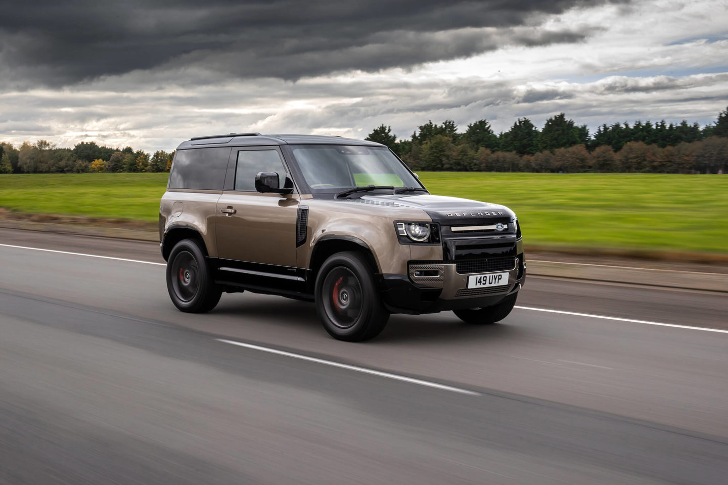 Land Rover Defender 90