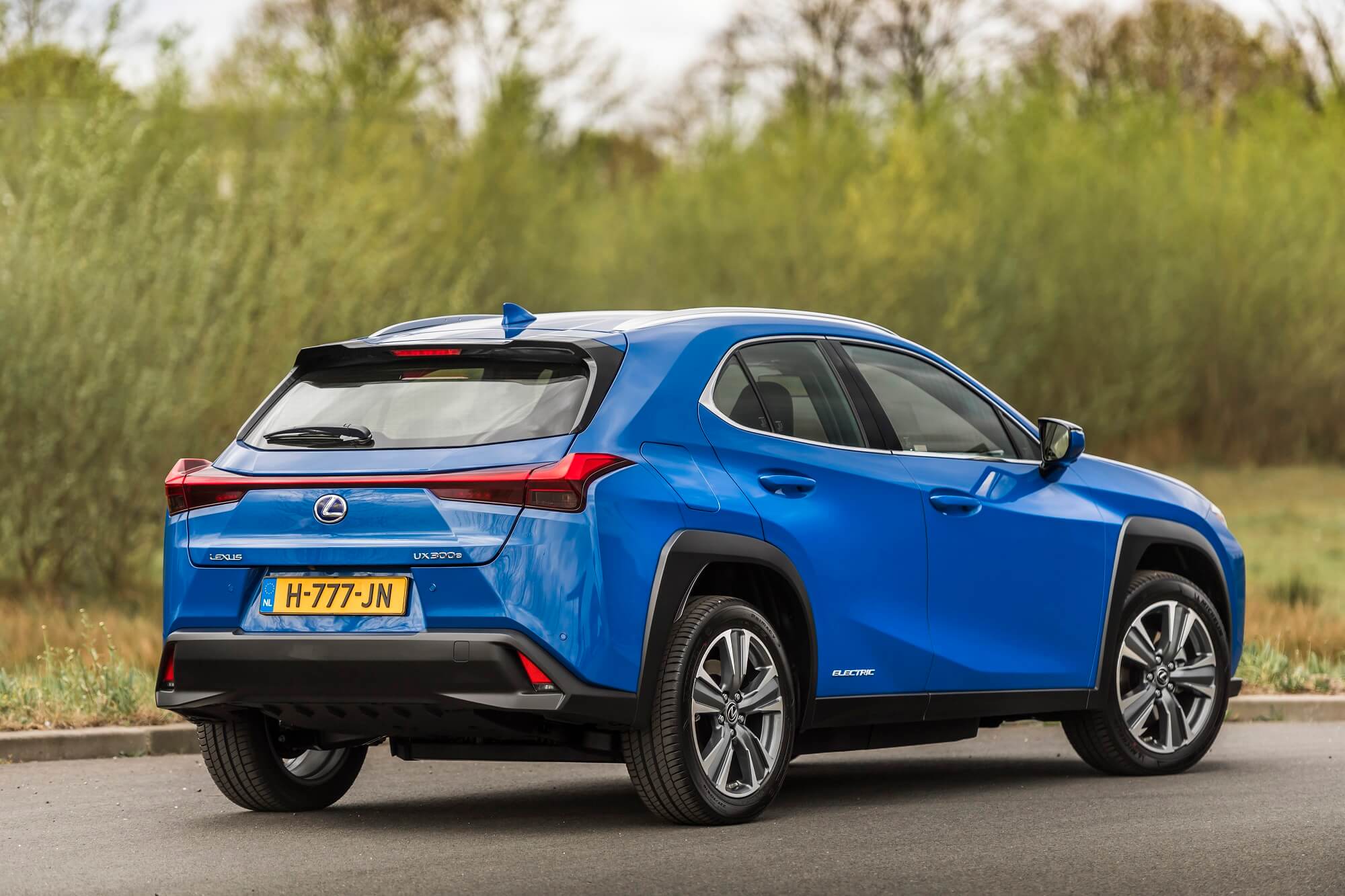 Lexus UX 300e