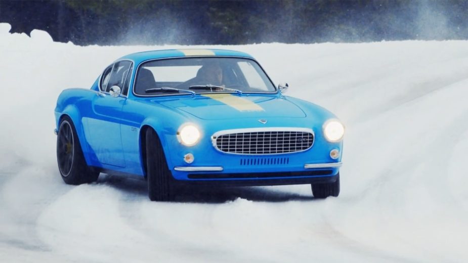 Volvo P1800 Cyan