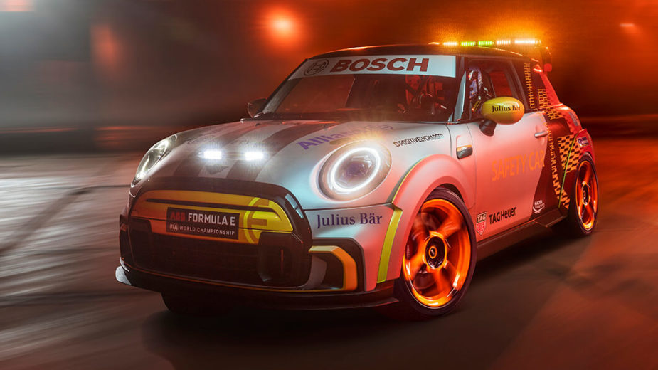 MINI Electric Pacesetter inspired by JCW