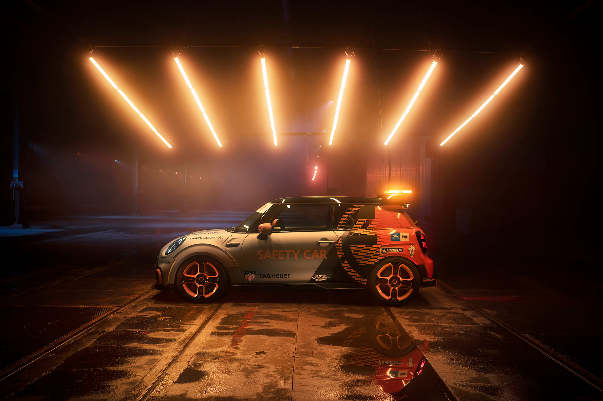 MINI Electric Pacesetter inspired by JCW