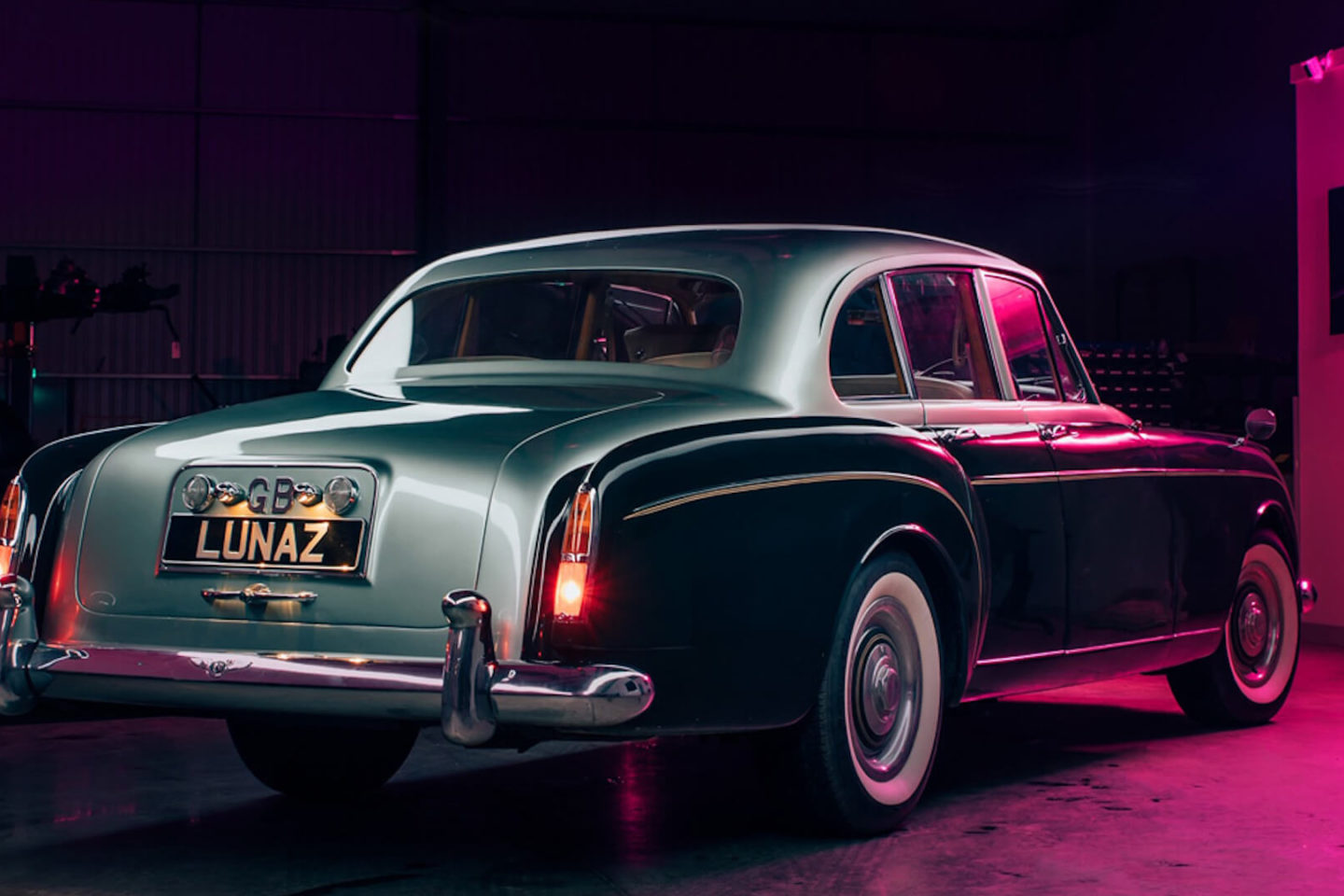 Bentley S2 Continental Flying Spur elétrico Lunaz