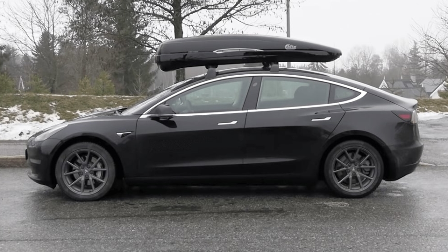Tesla Model 3 Mala Tejadilho Calix