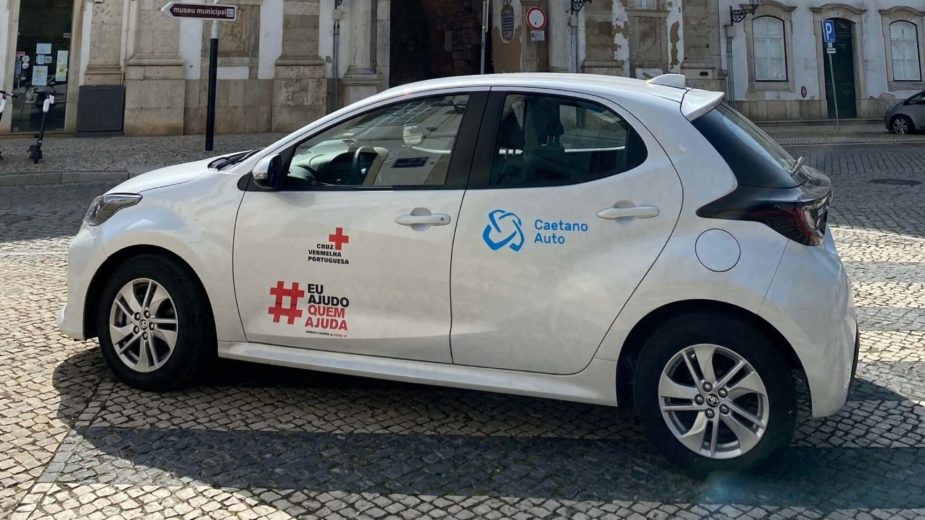 Toyota Yaris Cruz Vermelha Portuguesa