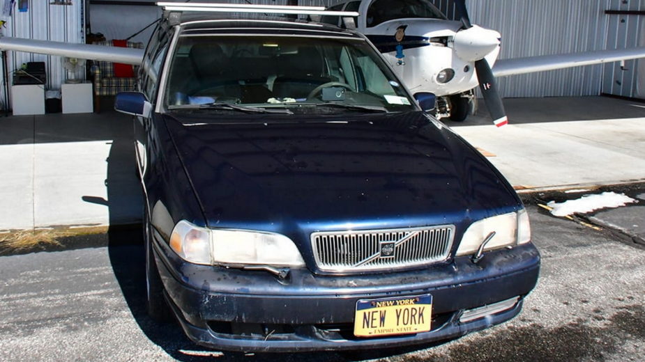 volvo v70 com matrícula new york