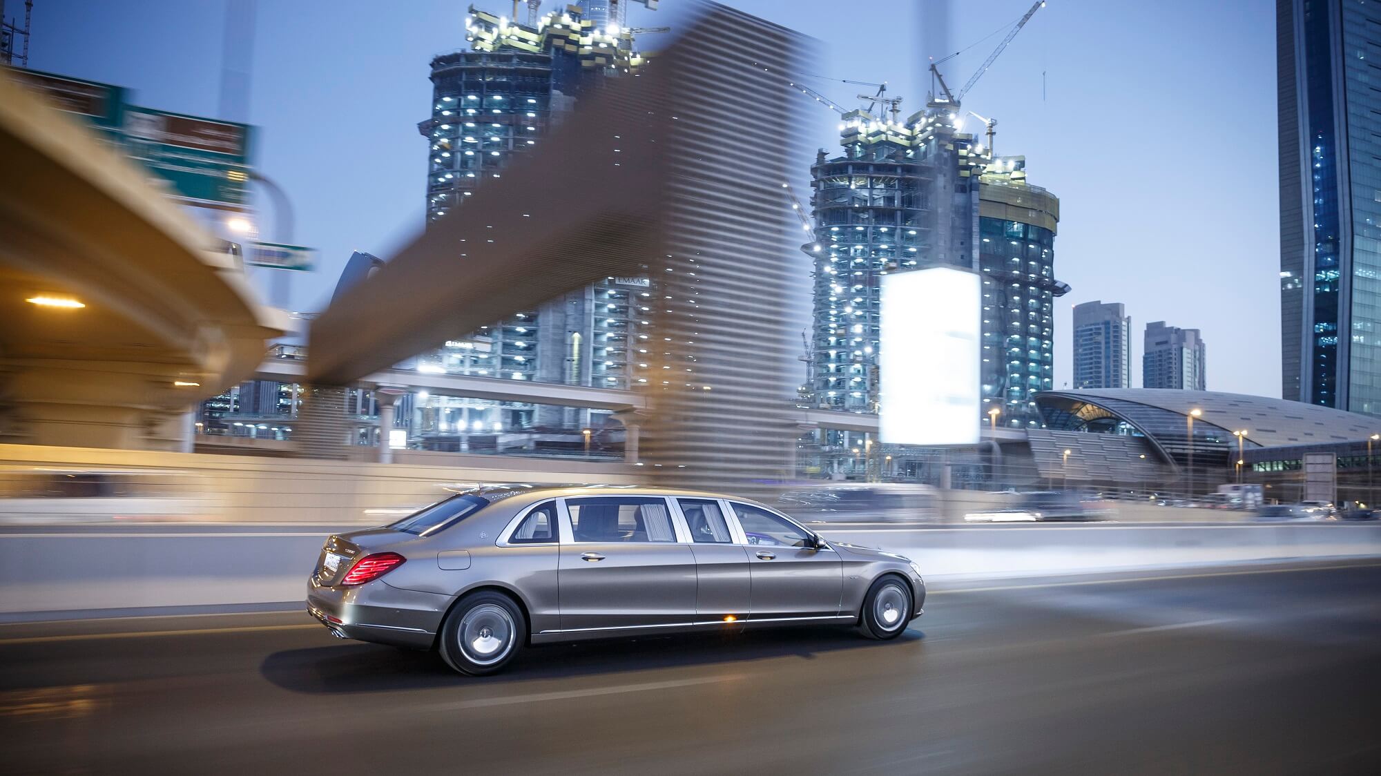 Maybach S 600 Pullman 