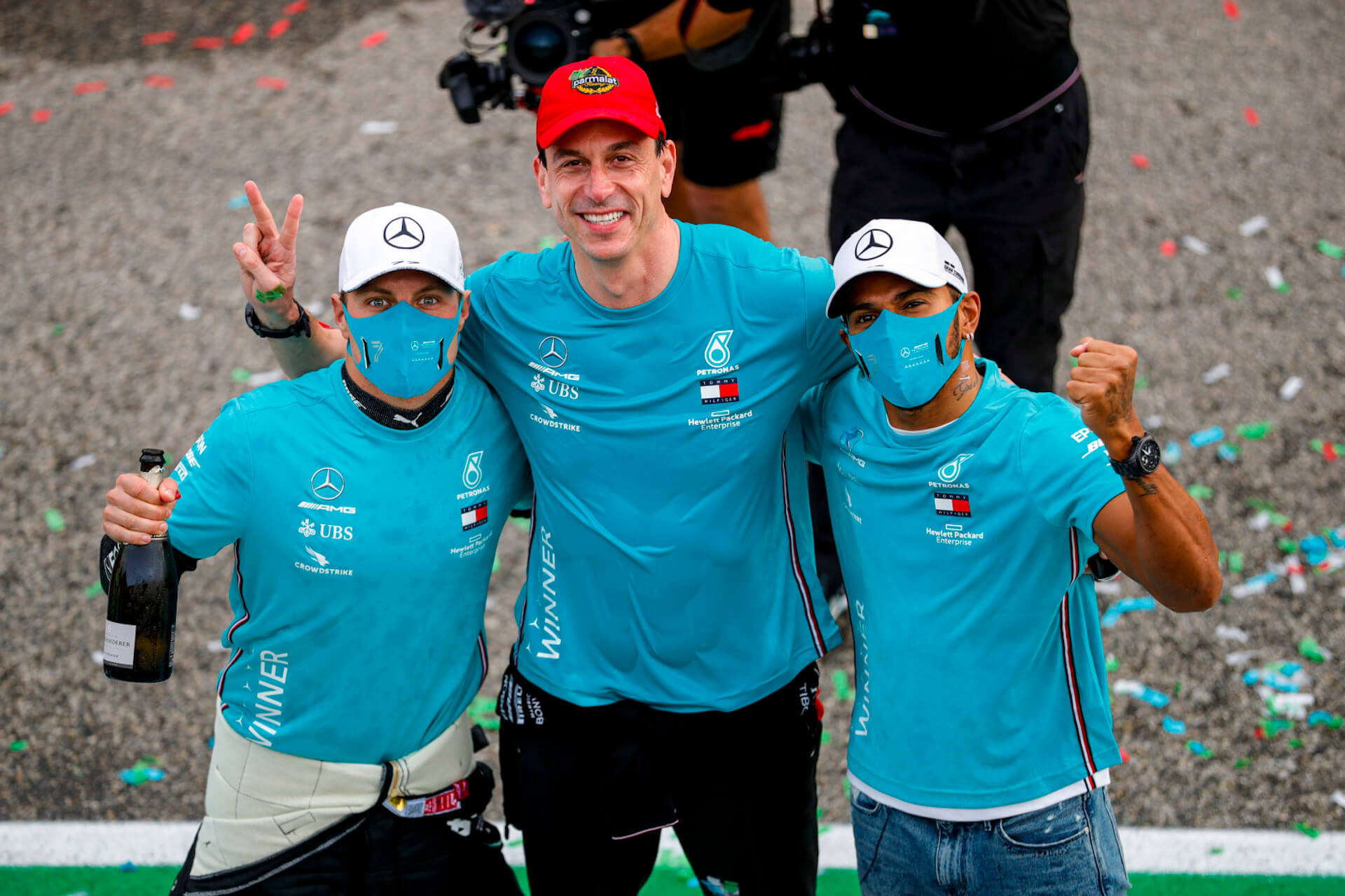 Mercedes F1 - Bottas, Hamilton e Toto Wolff