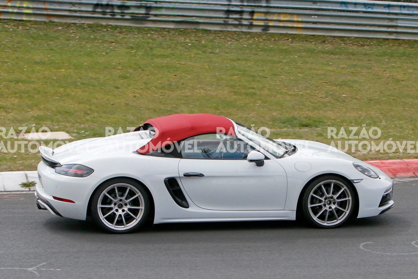 Porsche 718 Spyder fotos-espia