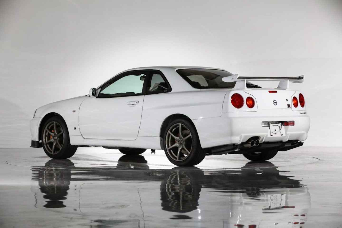 nissan skyline GT-R r34 v-spec ii nur