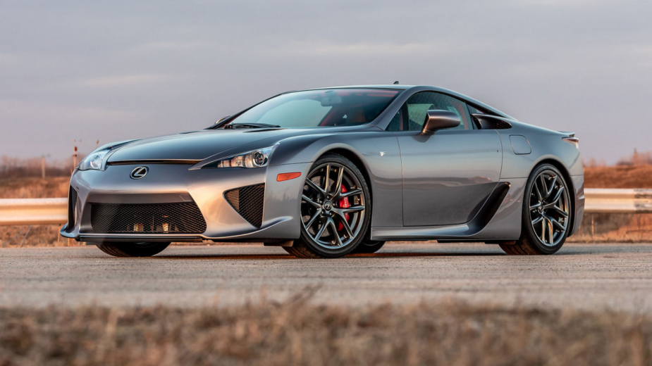 Como? Lexus LFA surge na tabela de vendas de automóveis novos na Austrália