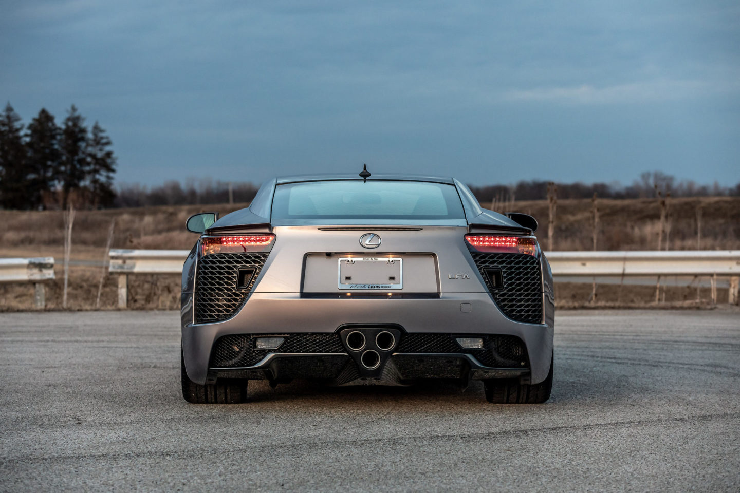 Lexus LFA traseira