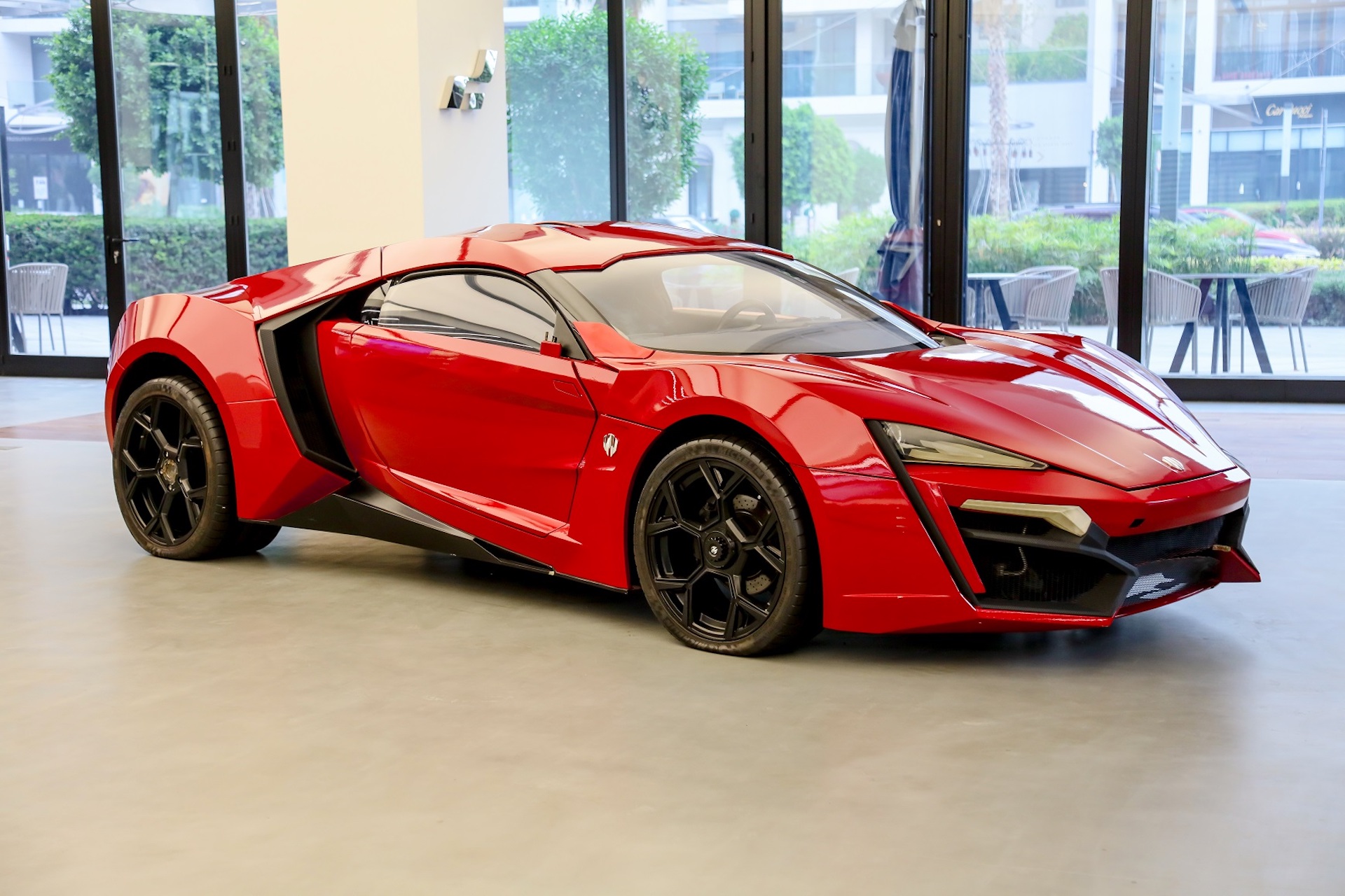 O Lykan Hypersport voador do filme Velocidade Furiosa vai a leilão