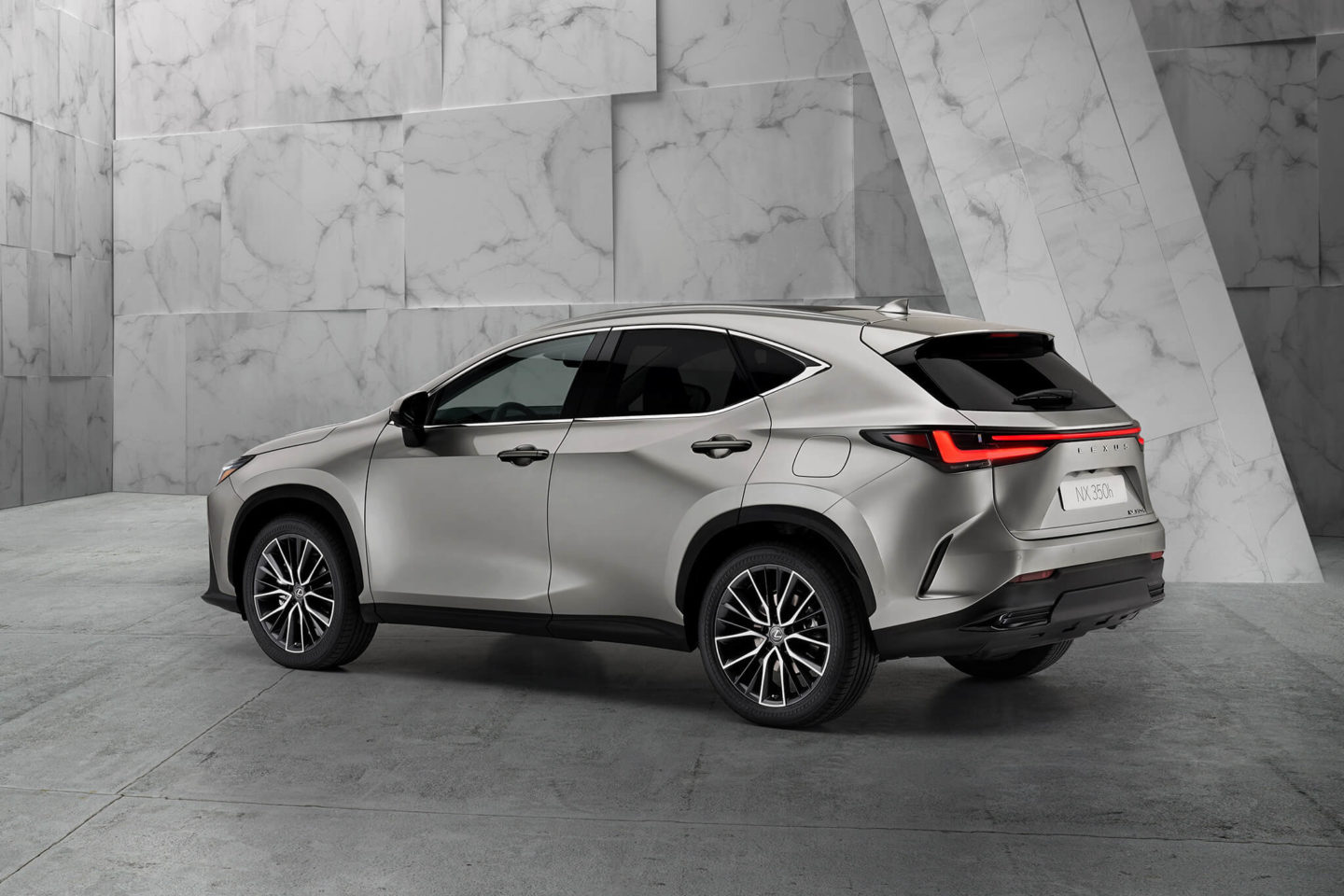 Lexus NX 350h