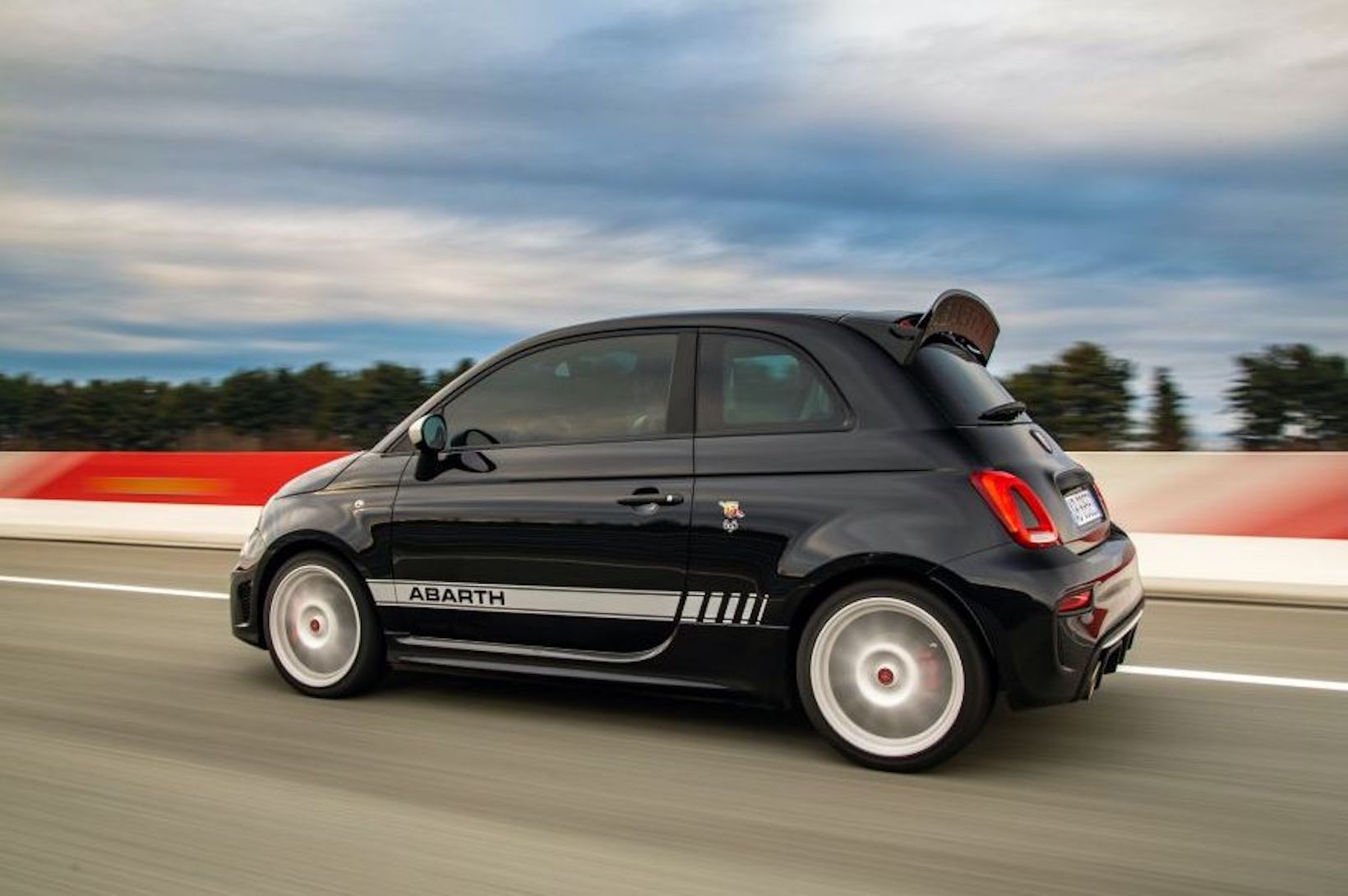 Abarth 695 Esseesse 6