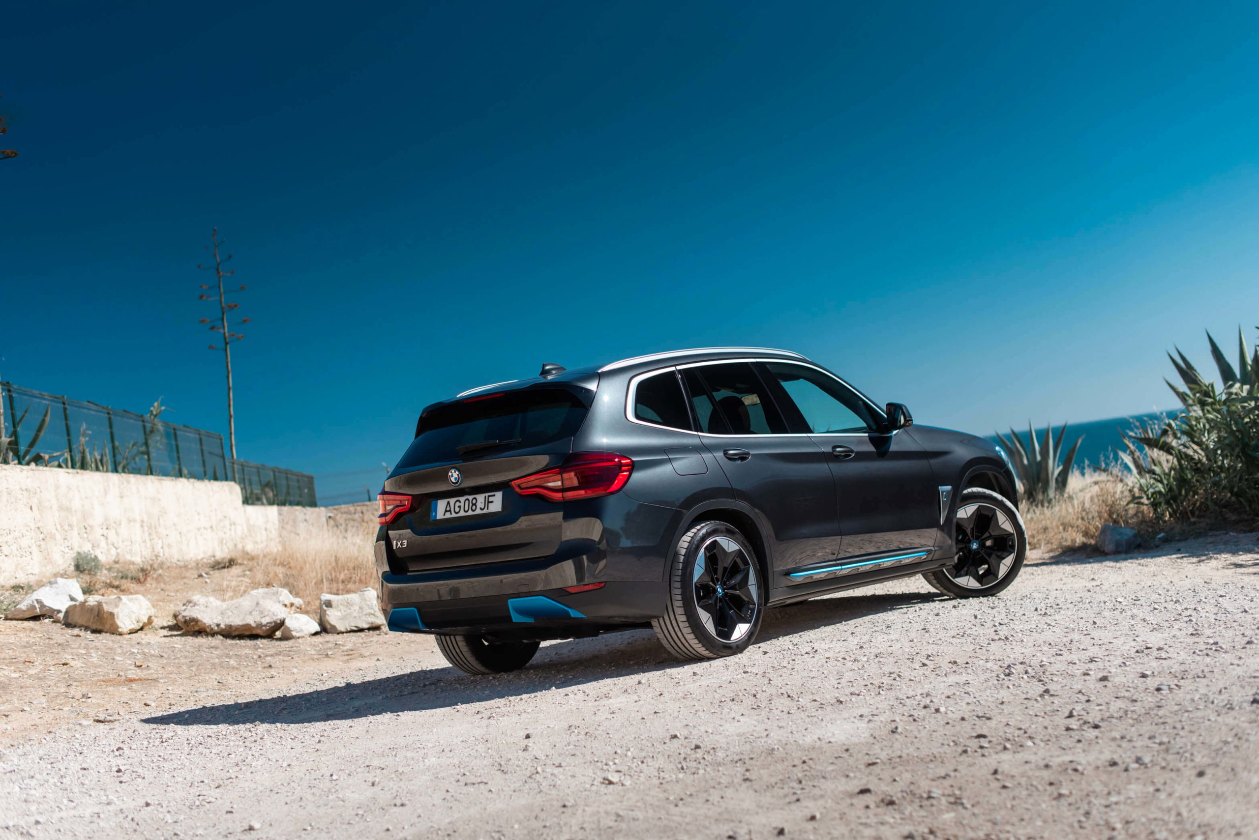 BMW iX3 SUV elétrico