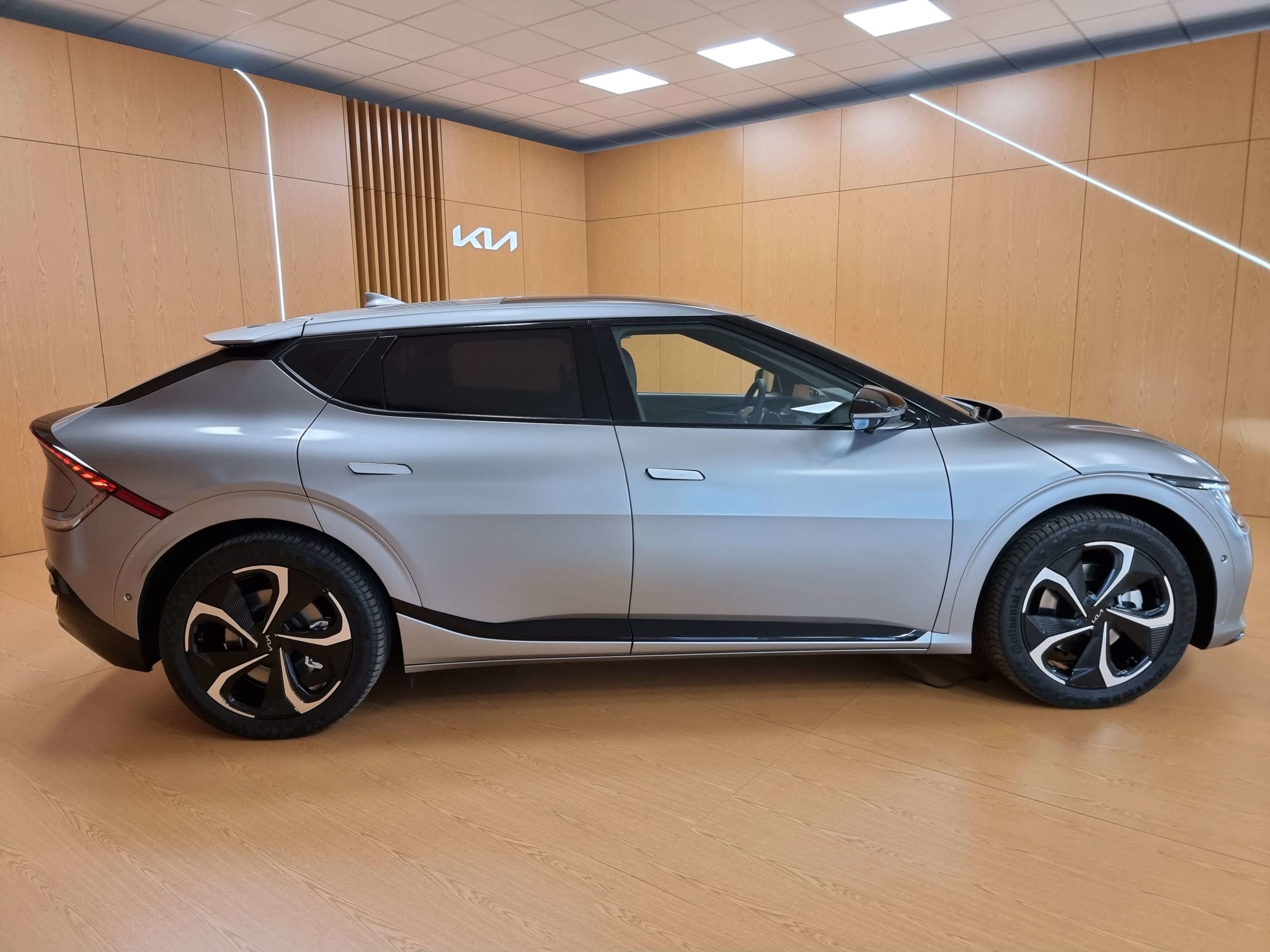 Kia Vibe EV6 2