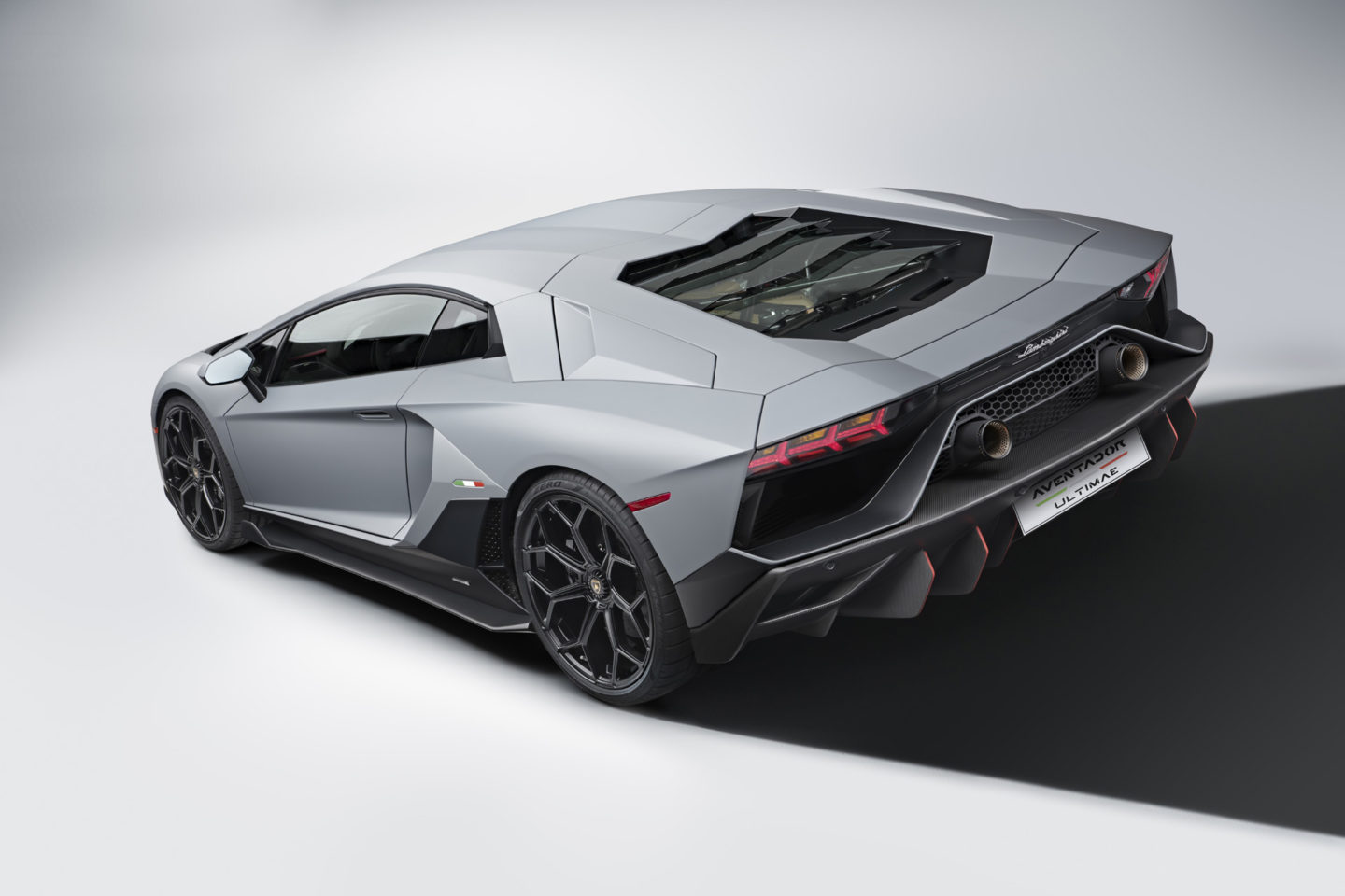 Lamborghini Aventador LP780-4 Ultimae 11