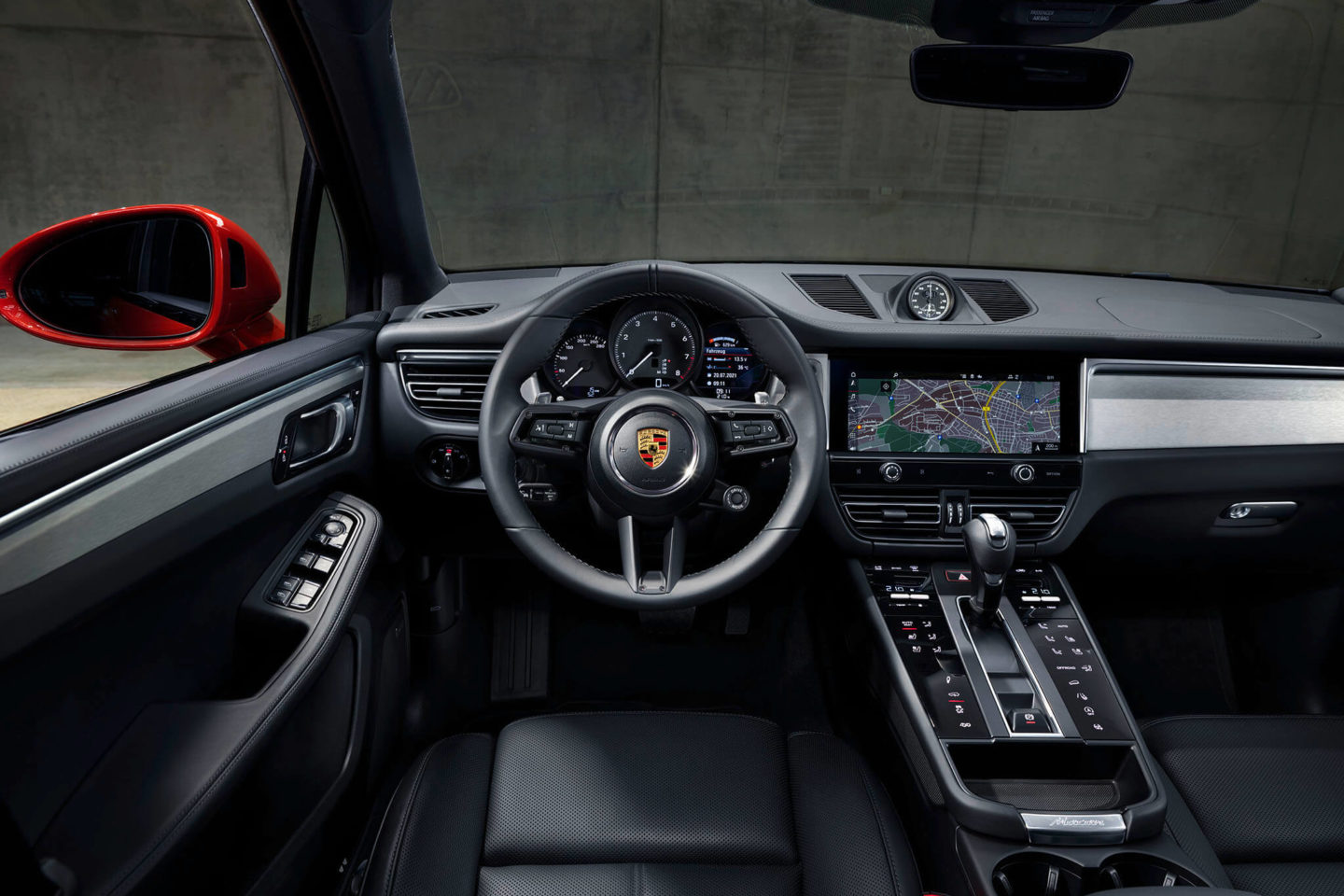 Porsche Macan S interior