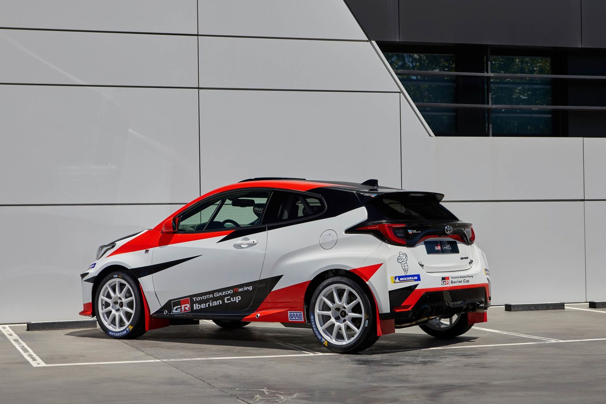O GR Yaris já tem uma versão de competição e parece um miniWRC