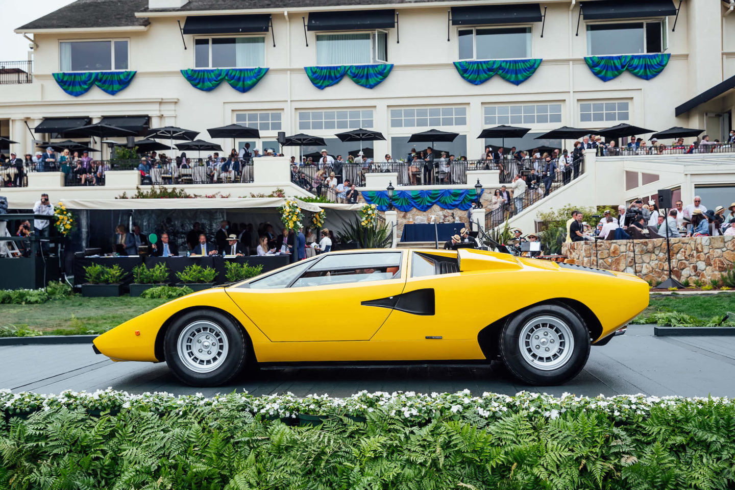 Lamborghini Countach LP400