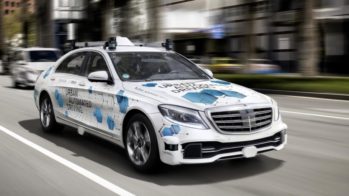 Táxi-robô Daimler Bosch