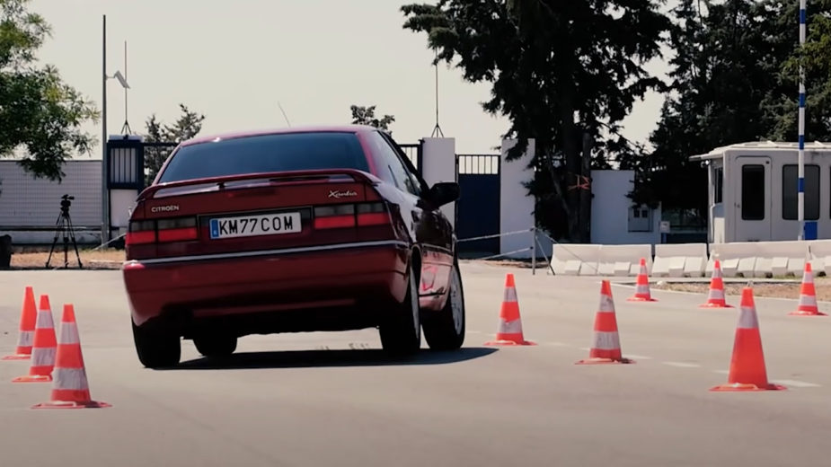 Teste do alce Citroen Xantia Activa