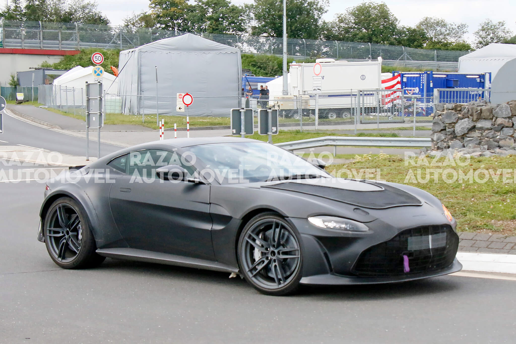 fotos-espia_Aston Martin Vantage