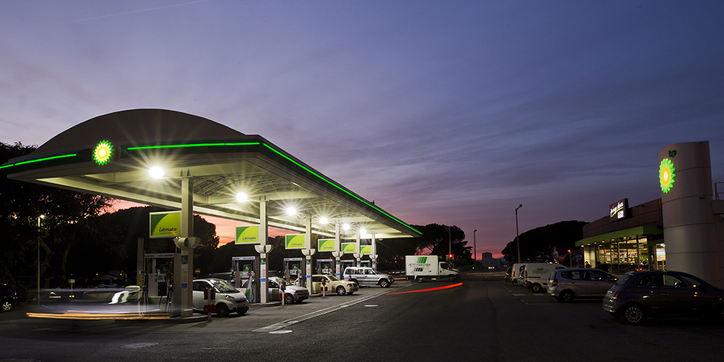 posto combustível_bp_restelo_noite