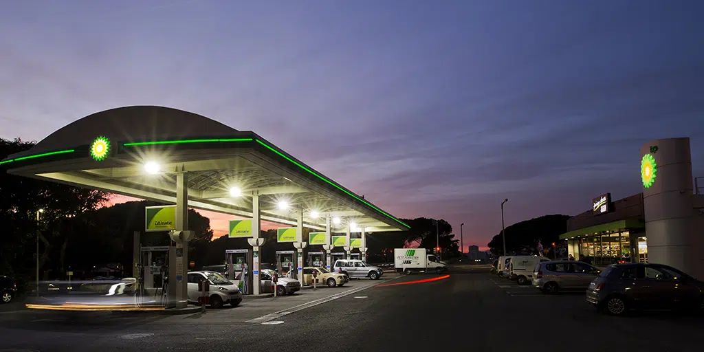 posto combustível_bp_restelo_noite