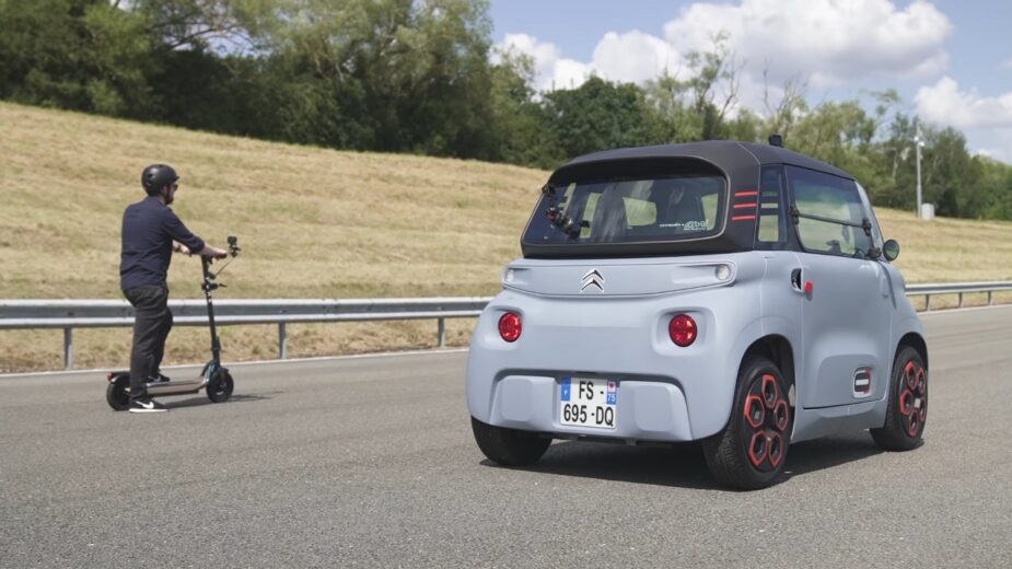 Citroen Ami drag race