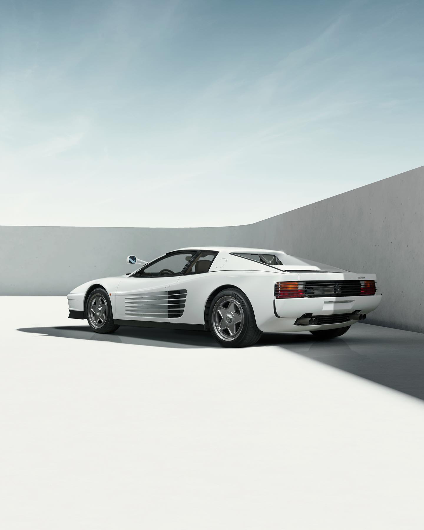 Ferrari Testarossa restomod