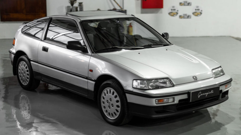 https://www.razaoautomovel.com/wp-content/uploads/2021/10/Honda-CRX-1990-Garagisti-9-1024x684-1_925x520_acf_cropped-925x520.jpg