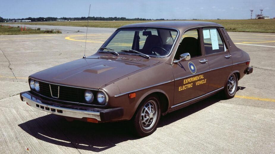 Renault 12 eletrico EVA Metro