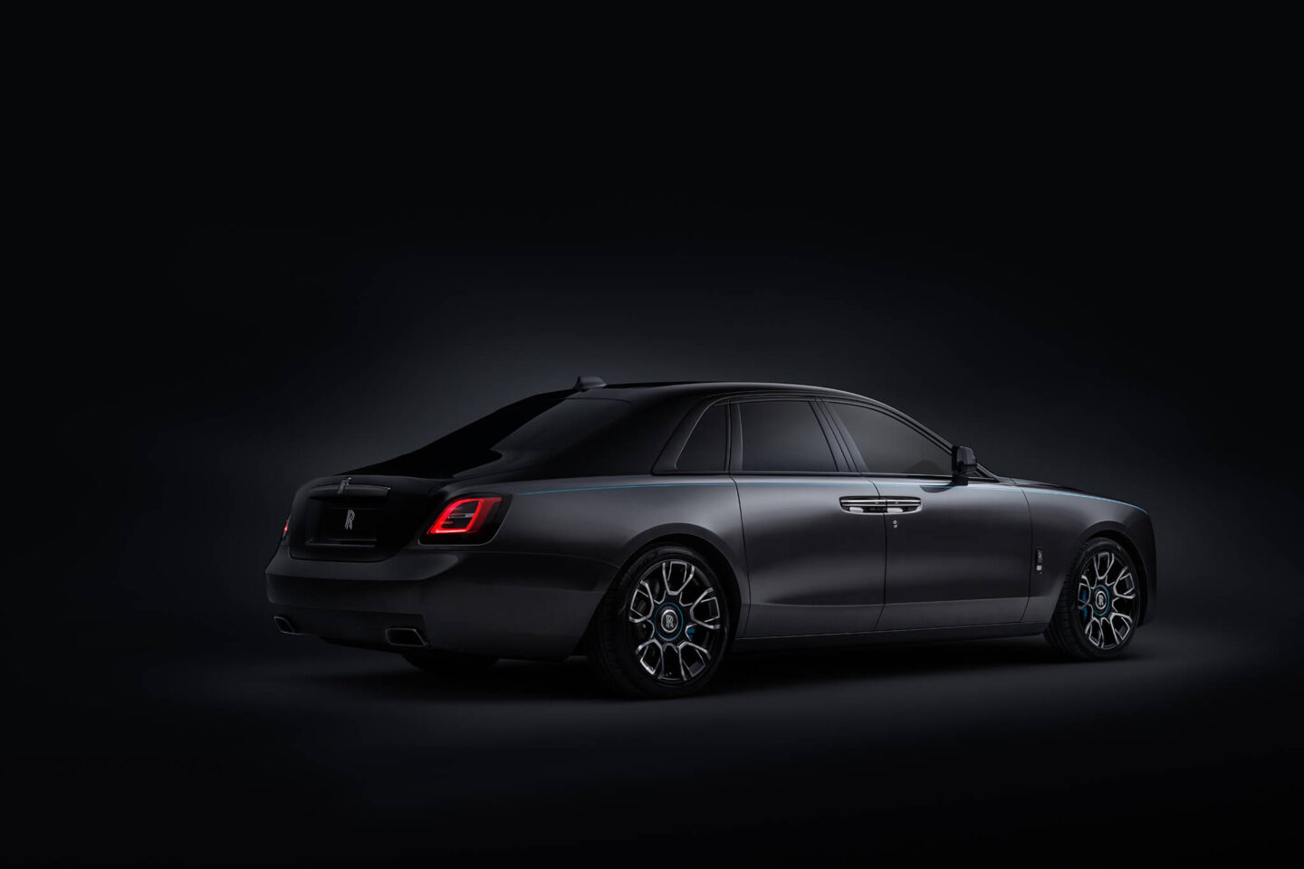 rolls-royce black badge ghost